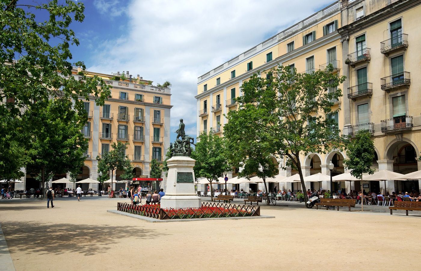 Espagne Gérone Plaça de la Independancia