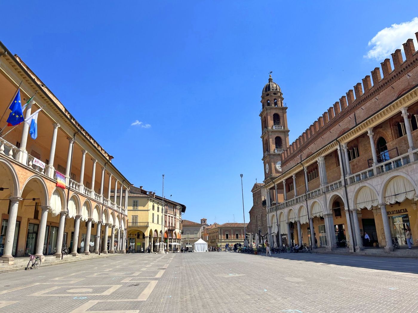 Faenza - piazza del Popolo