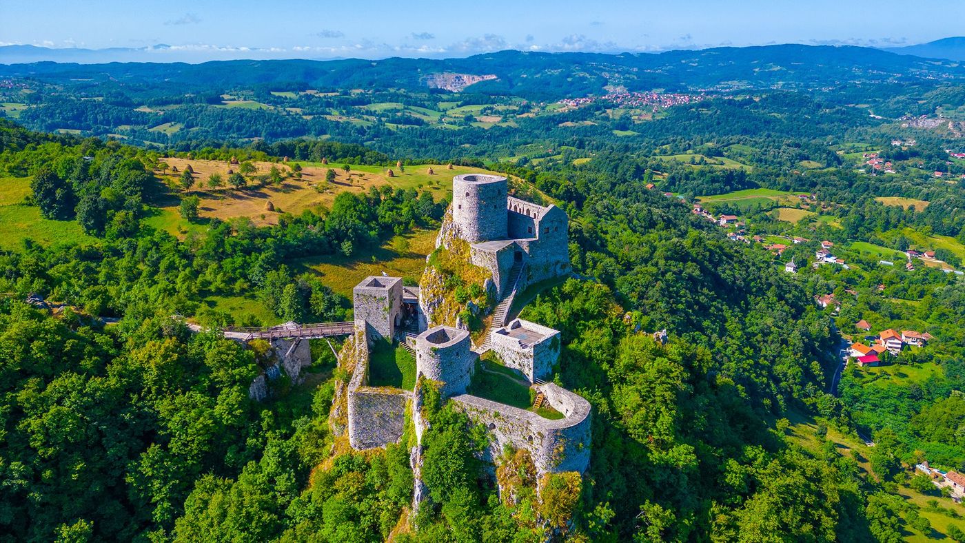 Forteresse de Srebrenik en Bosnie-Herzégovine