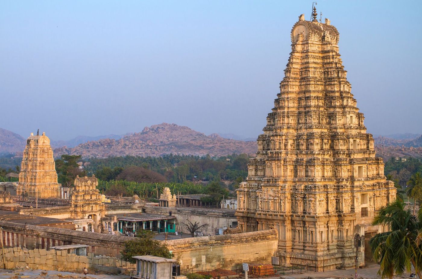 Inde Hampi Temple Virupaksha