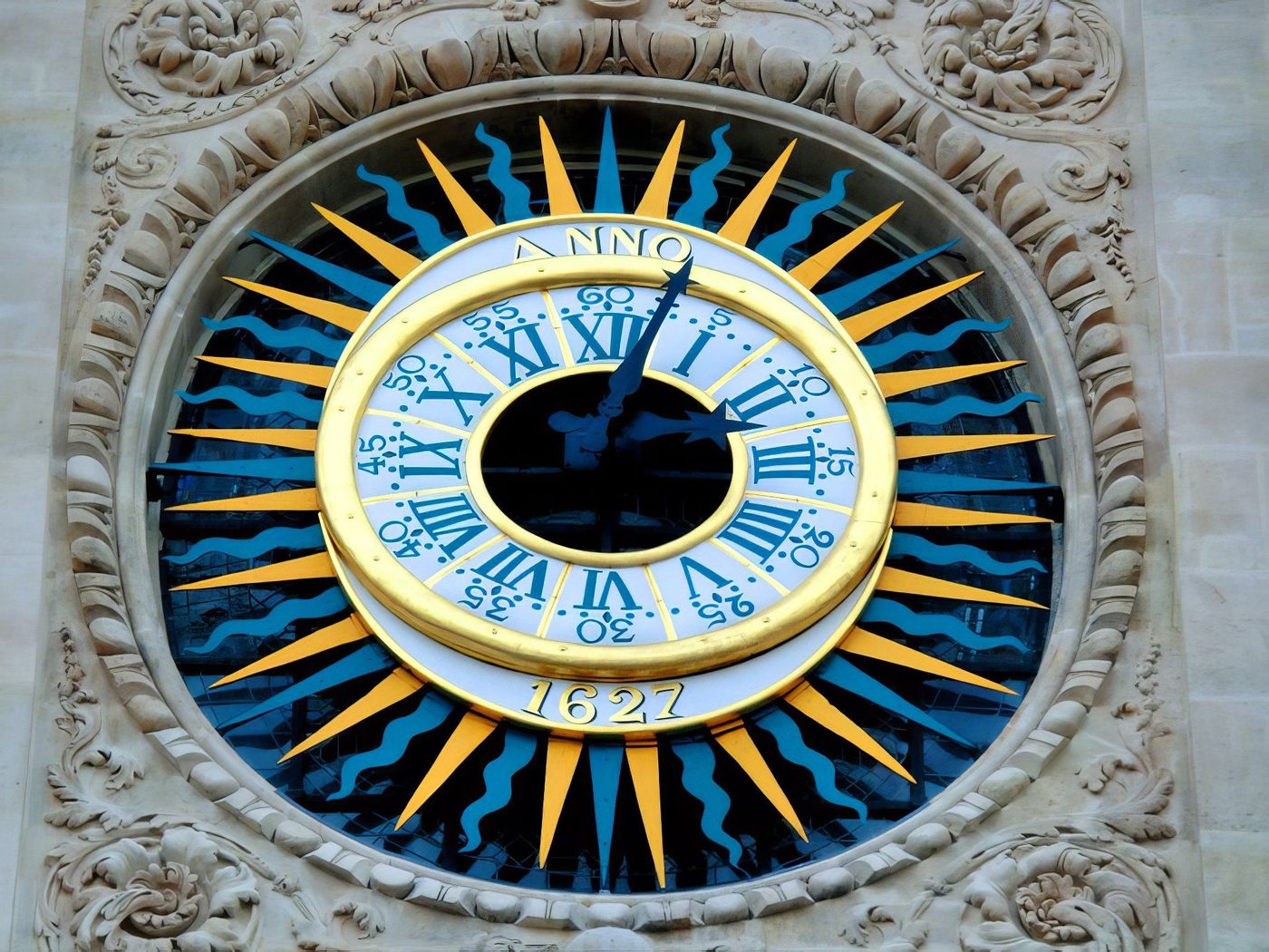 Horloge de l'Église Saint Paul Saint Louis