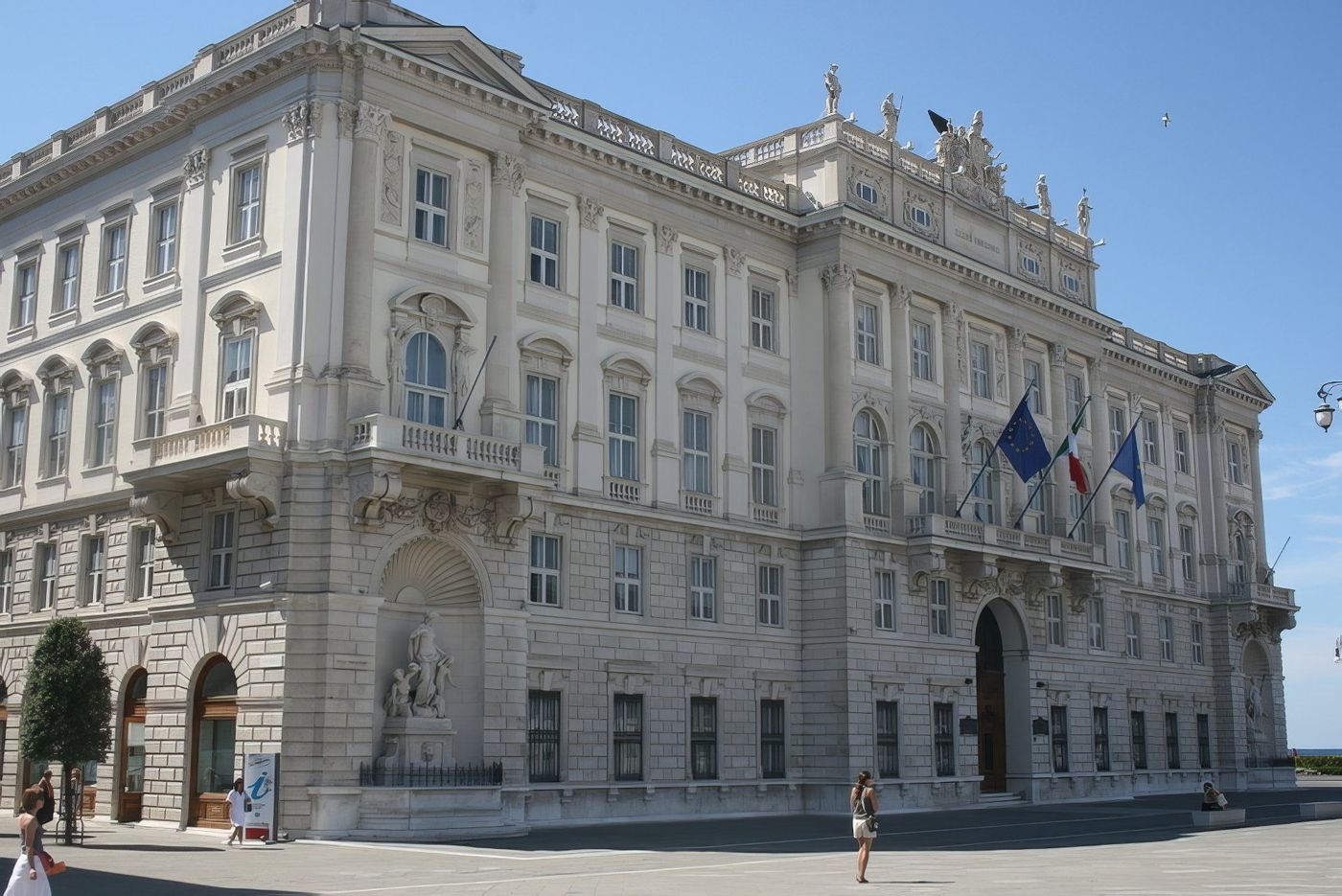 Palazzo del Lloyd austro-ungarico (Trieste)
