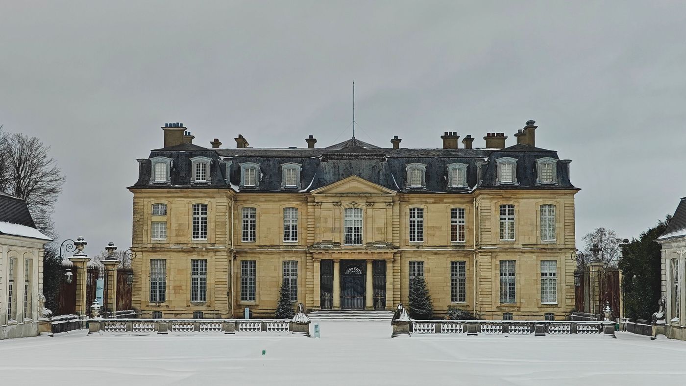 Château de Champs sur Marne sous la neige