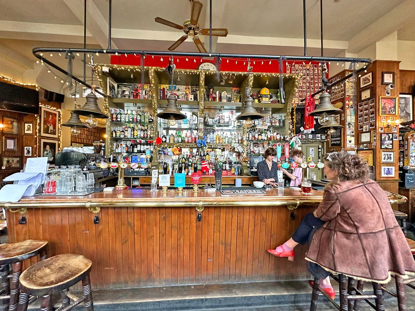 Intérieur d'Hawley Arms