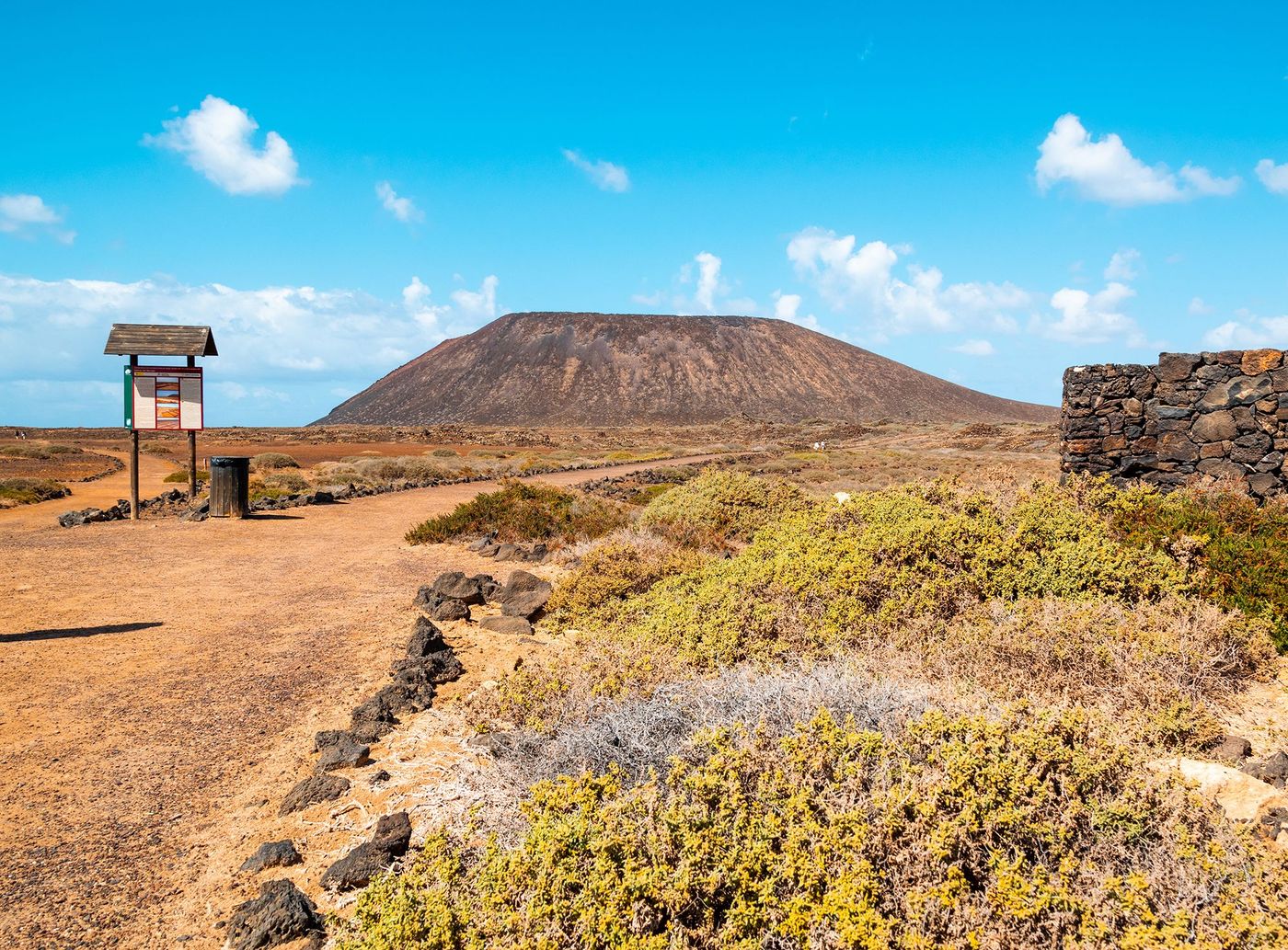 Islote de Lobos - Montaña de la Caldera