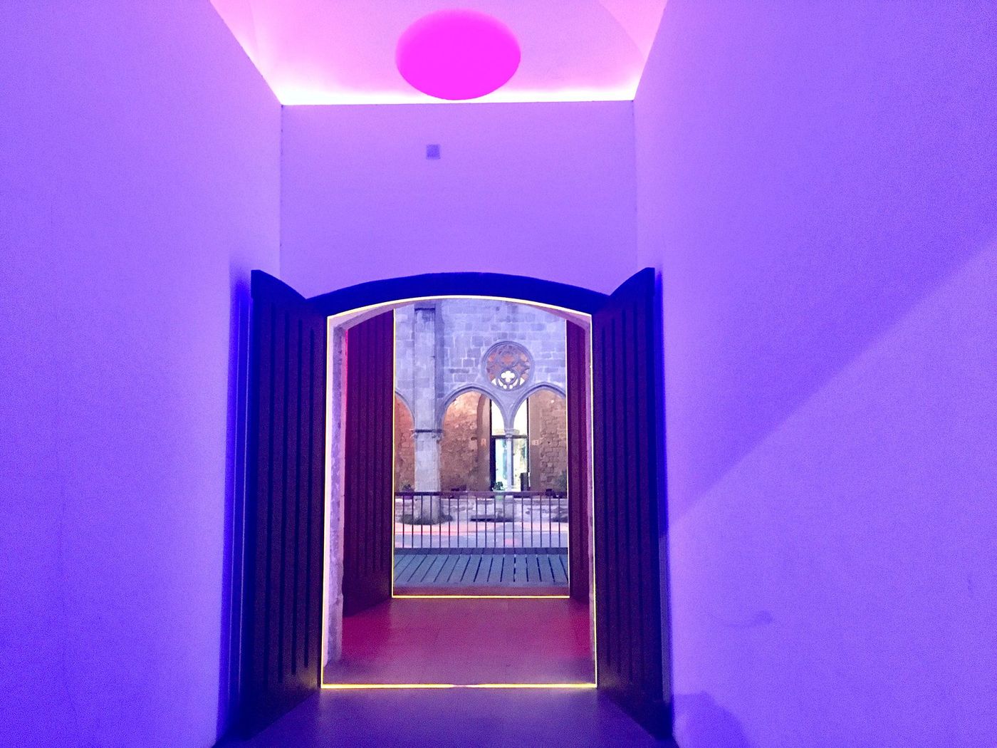 Barcelone Monastère de Saint-Augustin Oeuvre lumineuse de James Turrell