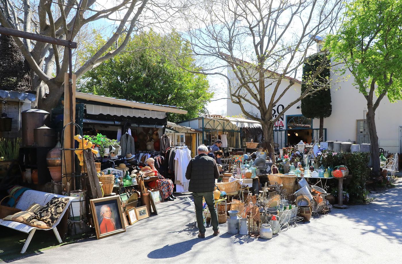 L’Isle-sur-la-Sorgue - brocante