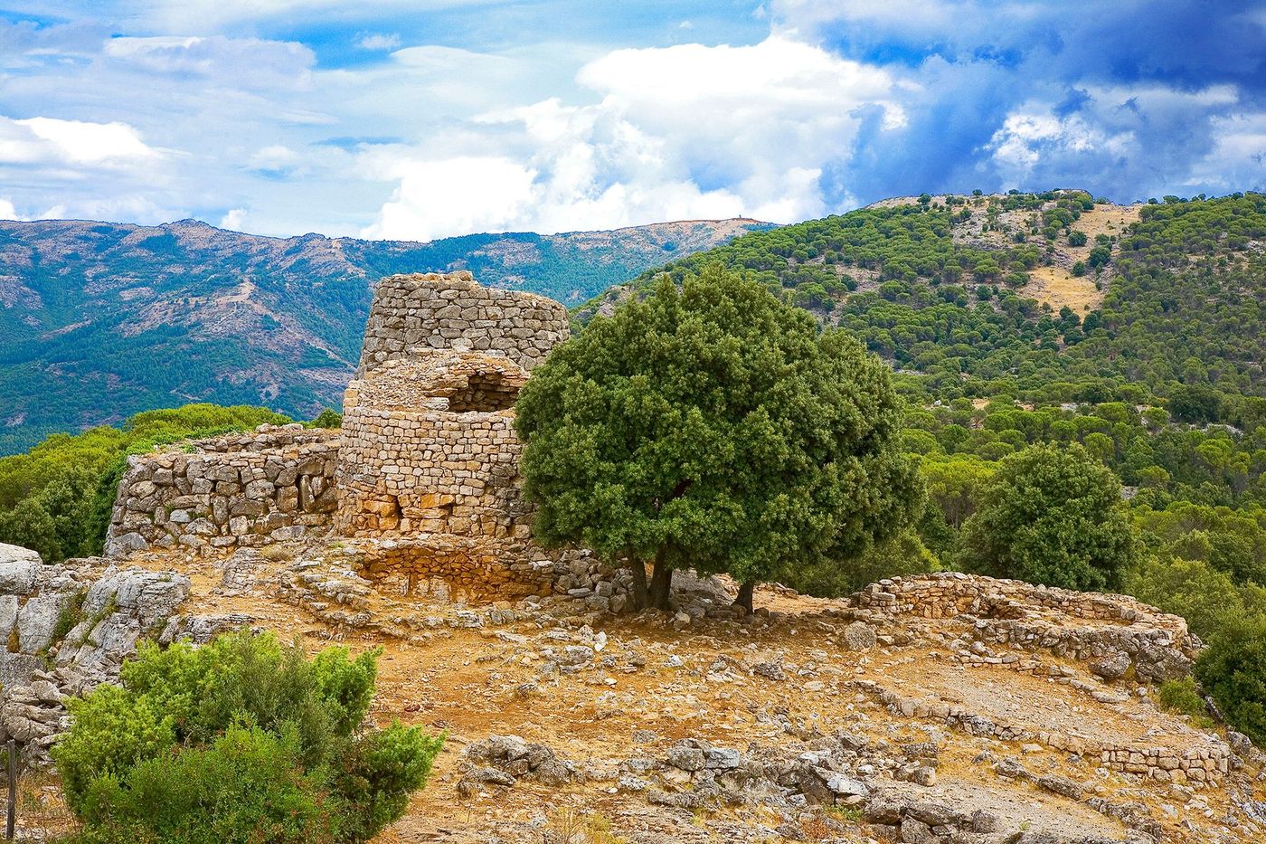 L’Ogliastra - nuraghe