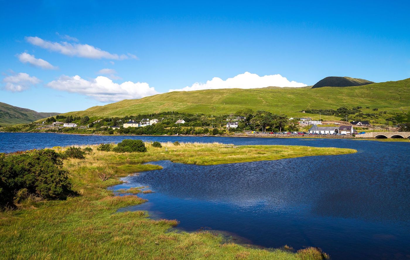Village pittoresque de Leenane dans le Connemara - Irlande