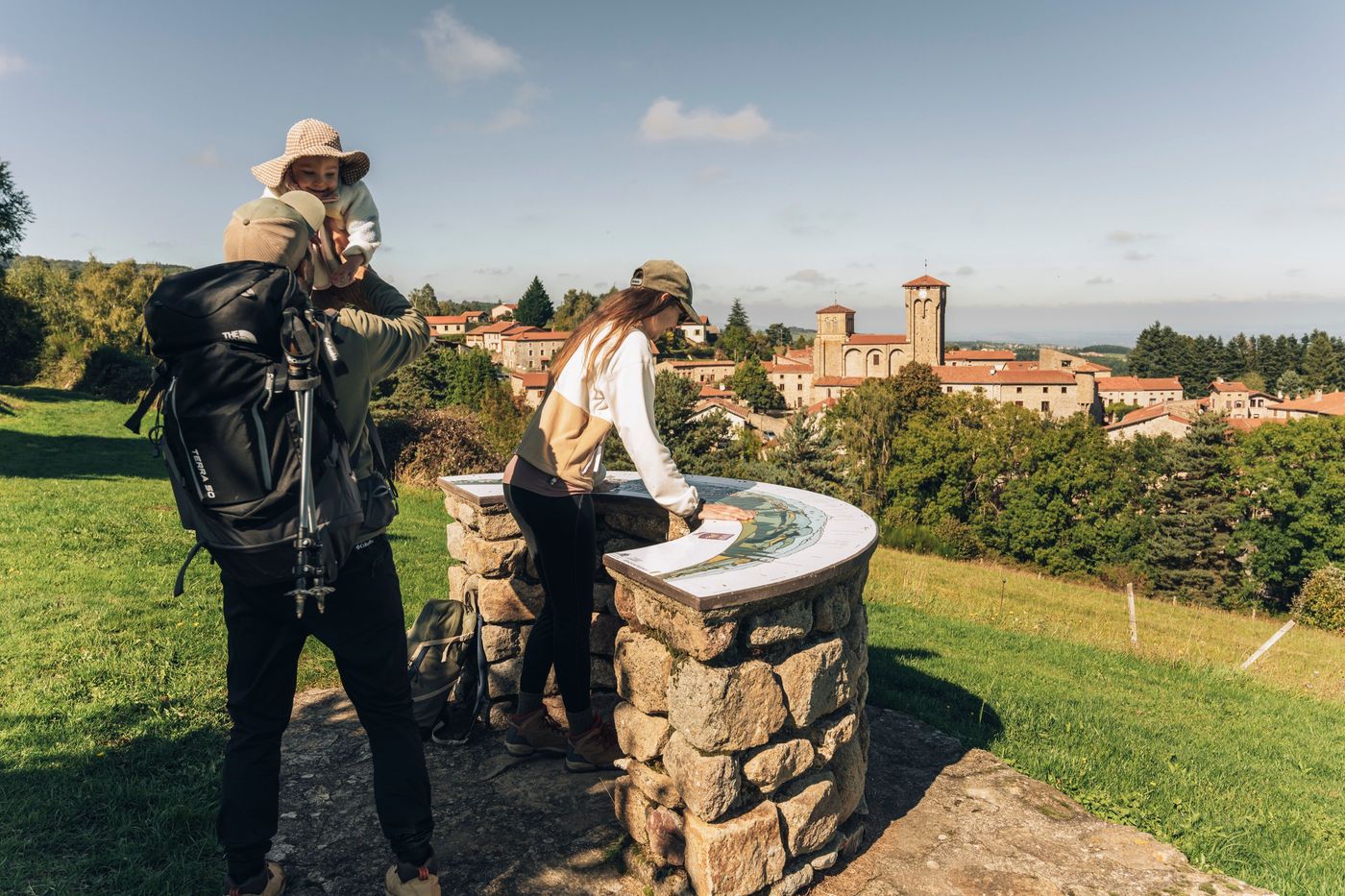 Sur les chemins de Compostelle, Marols - Forez (42) © Max Coquard-Bestjobers