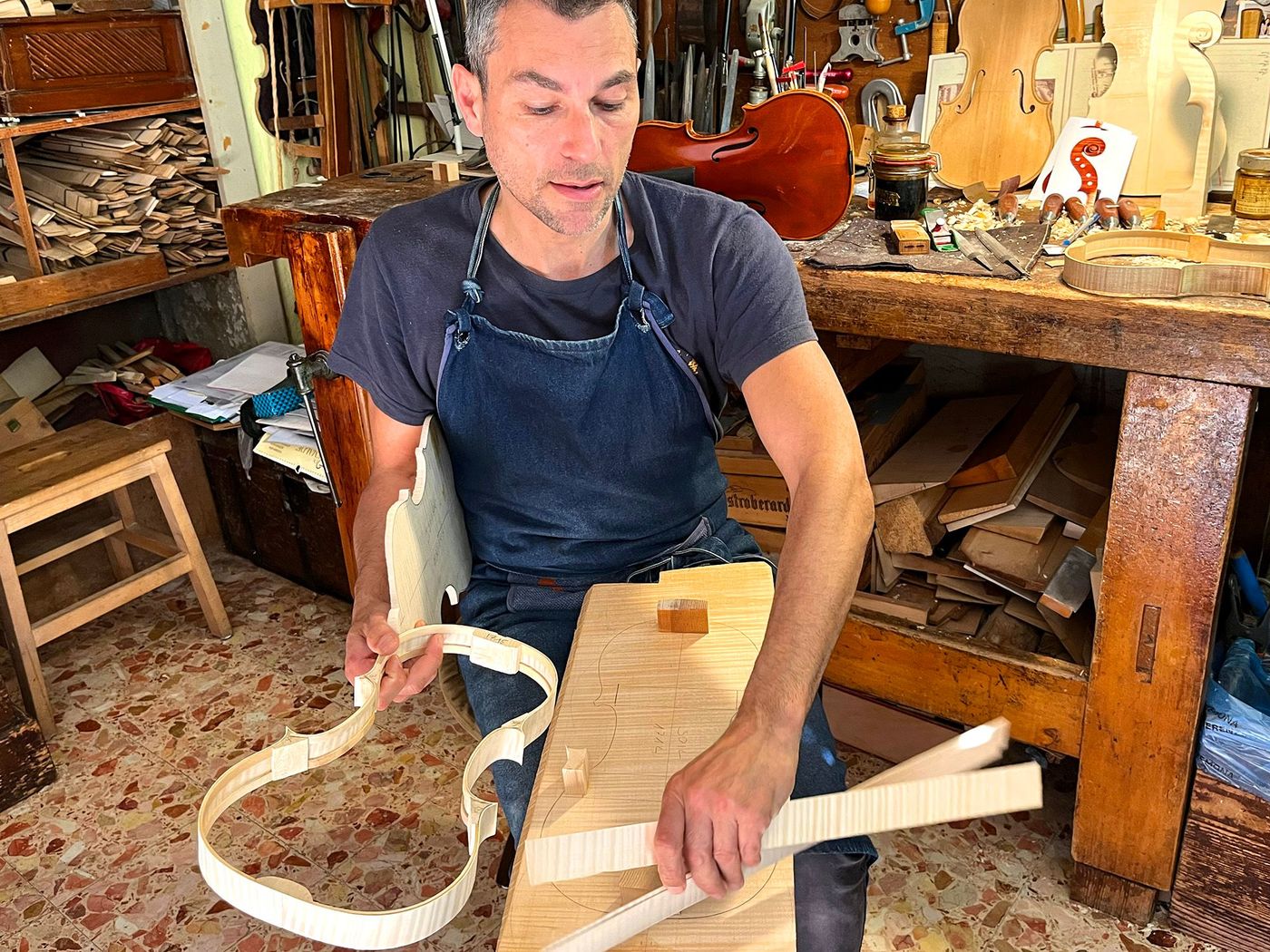 Luthier Conia