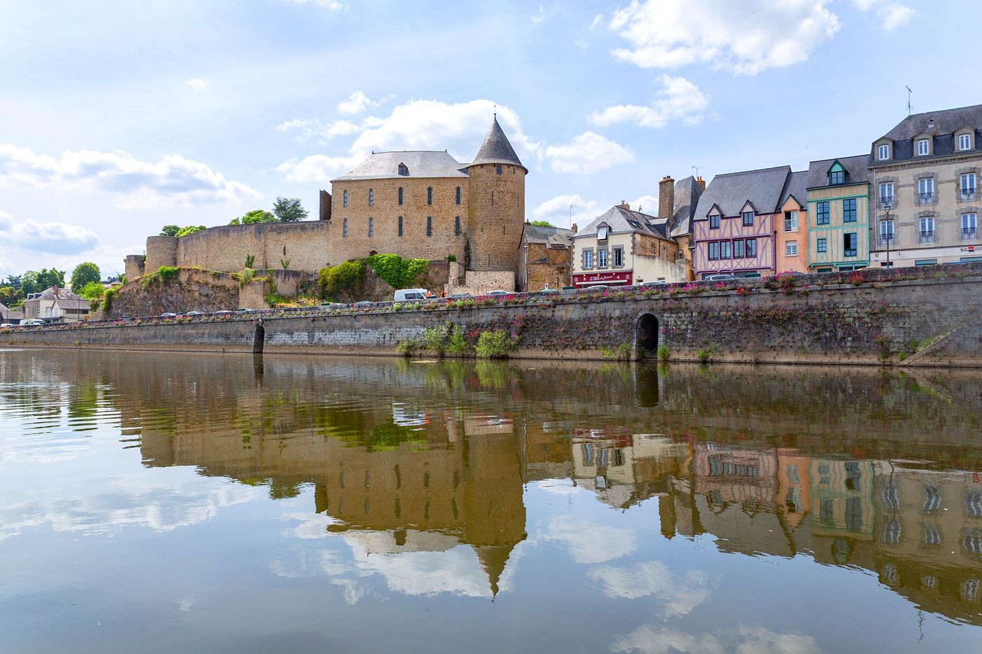 Mayenne et son château