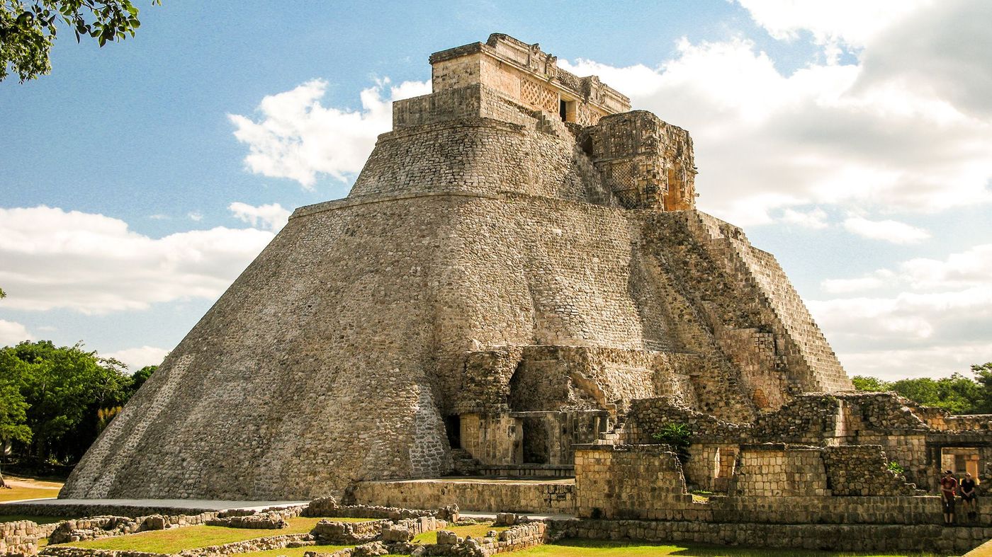 Mexique Uxmal Pyramide du Devin