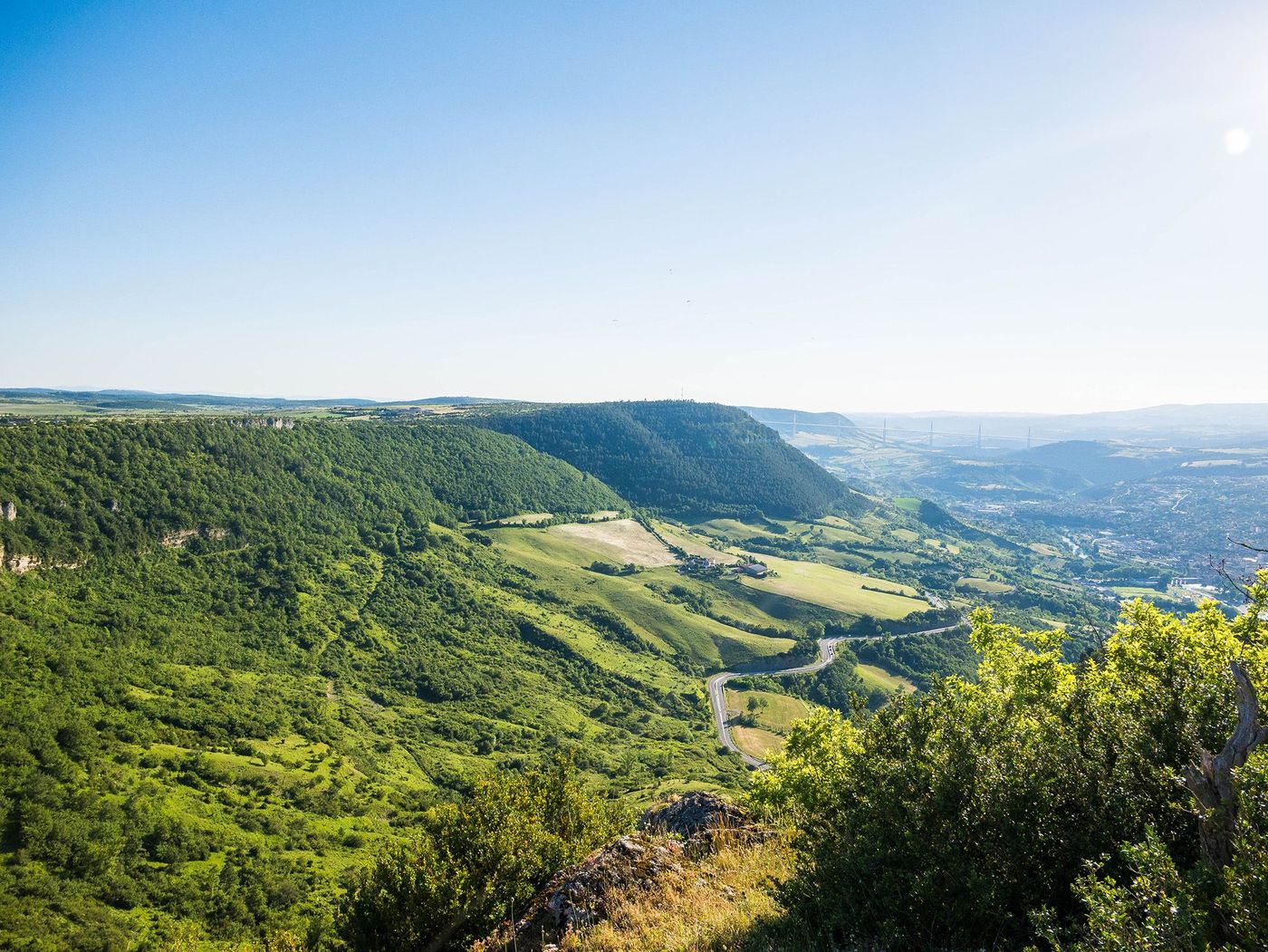 Millau depuis le plateau du Larzac