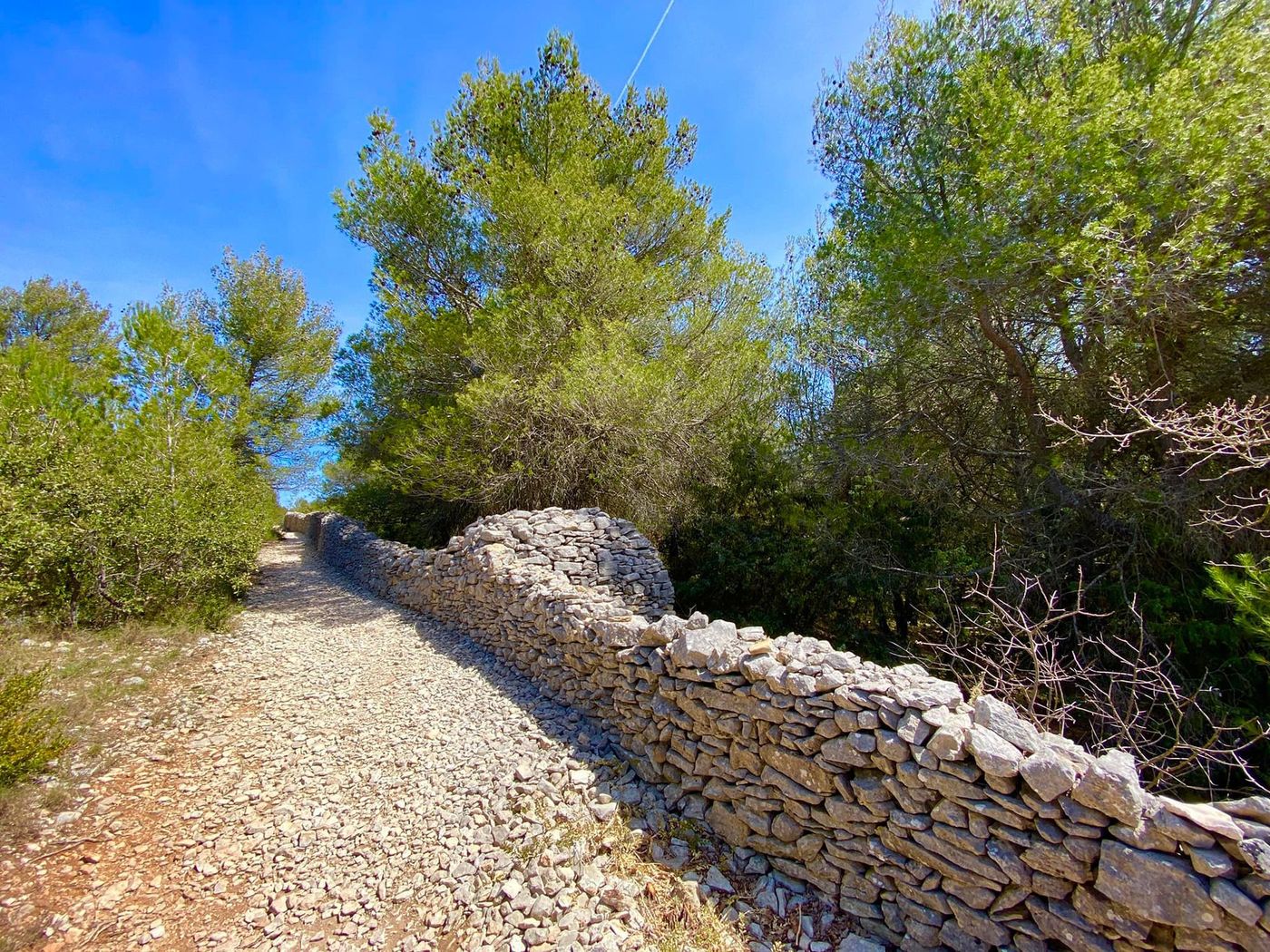Mur de la Peste à Cabrières d’Avignon