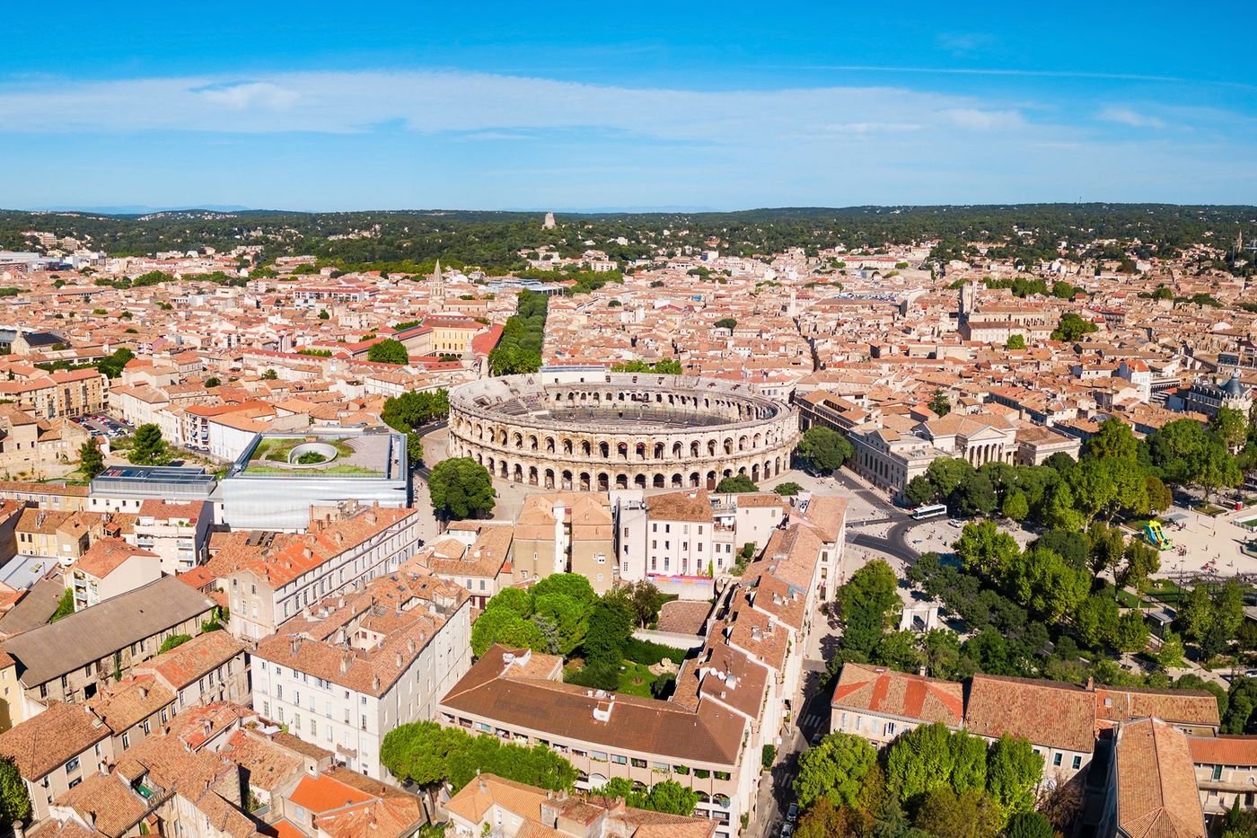 Nîmes