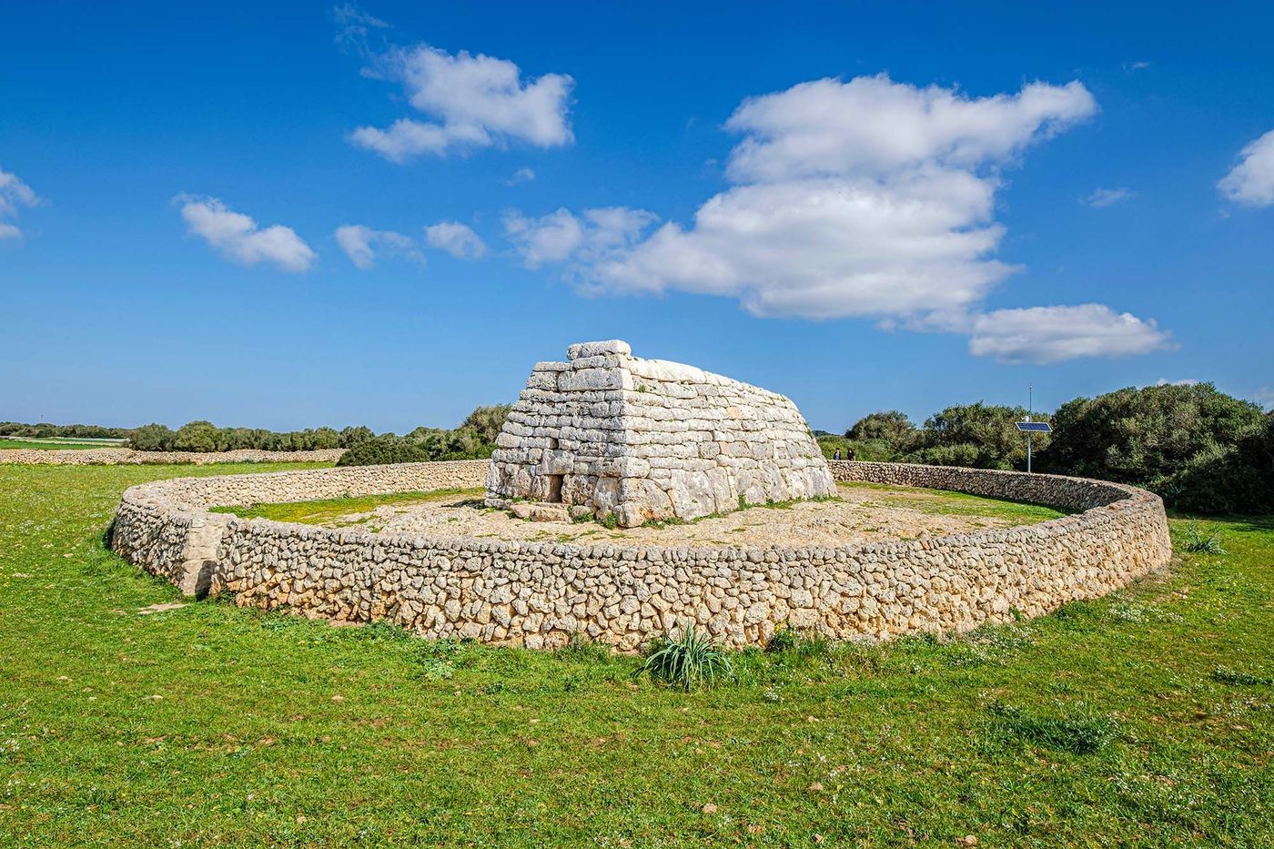Naveta d'Es Tudons - Minorque