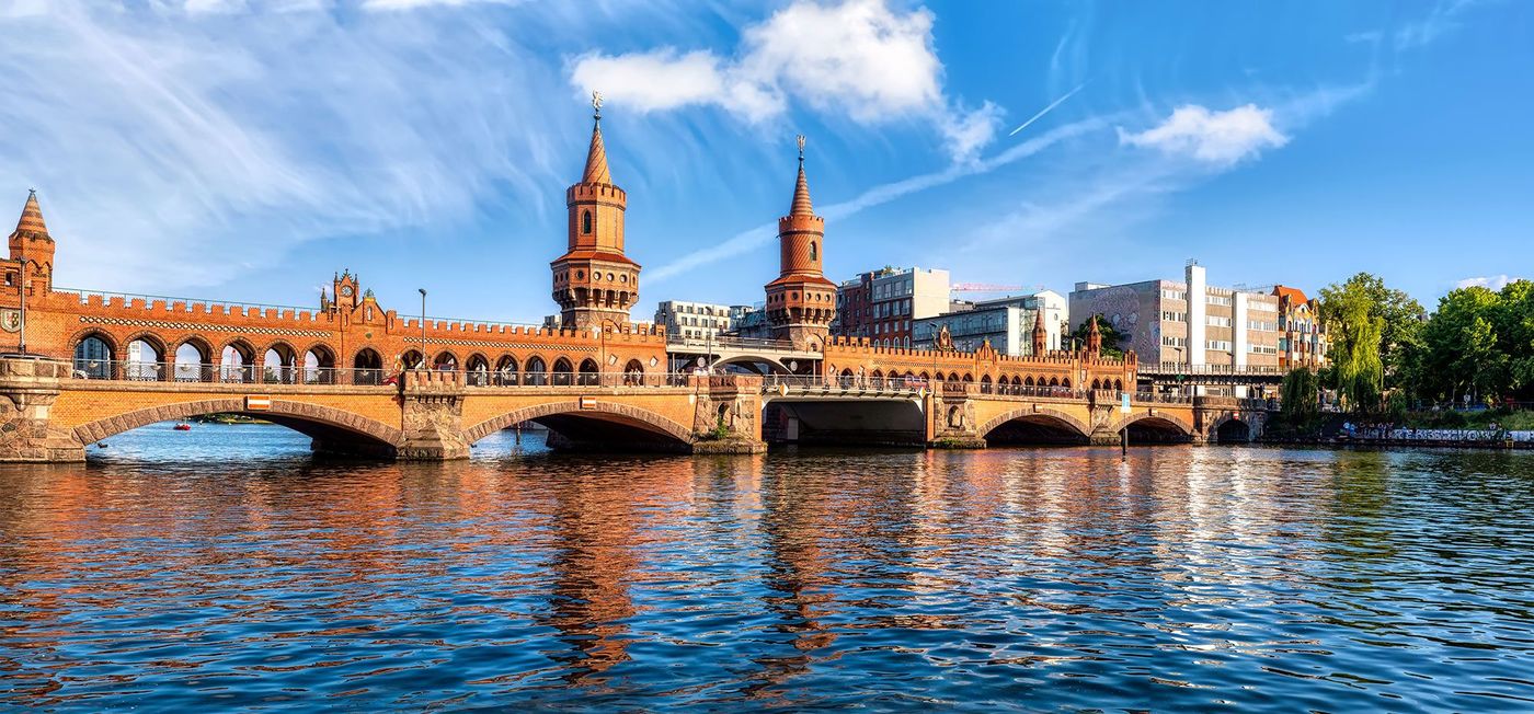 Oberbaumbrücke entre Kreuzberg et Friedrichshain, Berlin