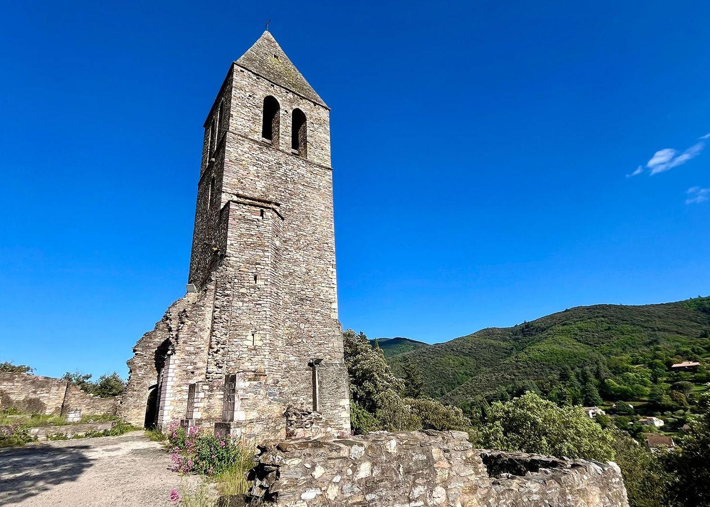 Olargues - ancien donjon