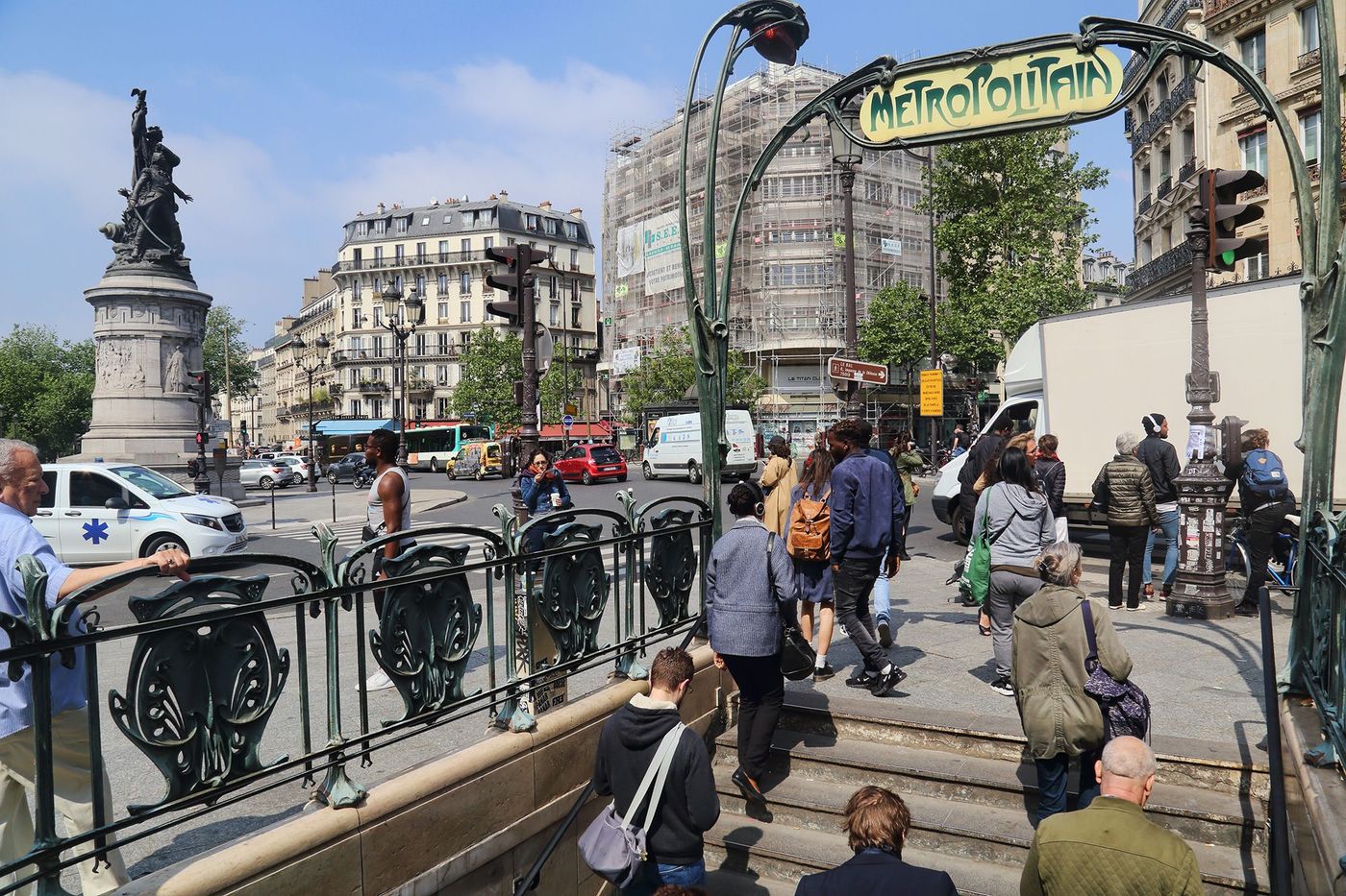 Paris Place de Clichy