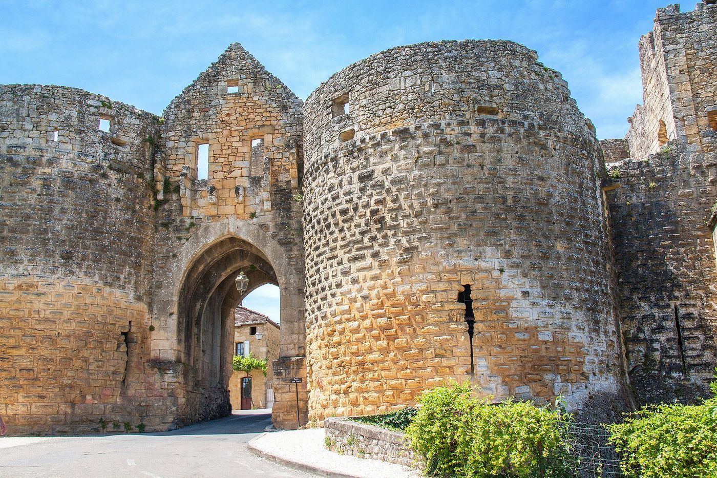Domme Porte des Tours