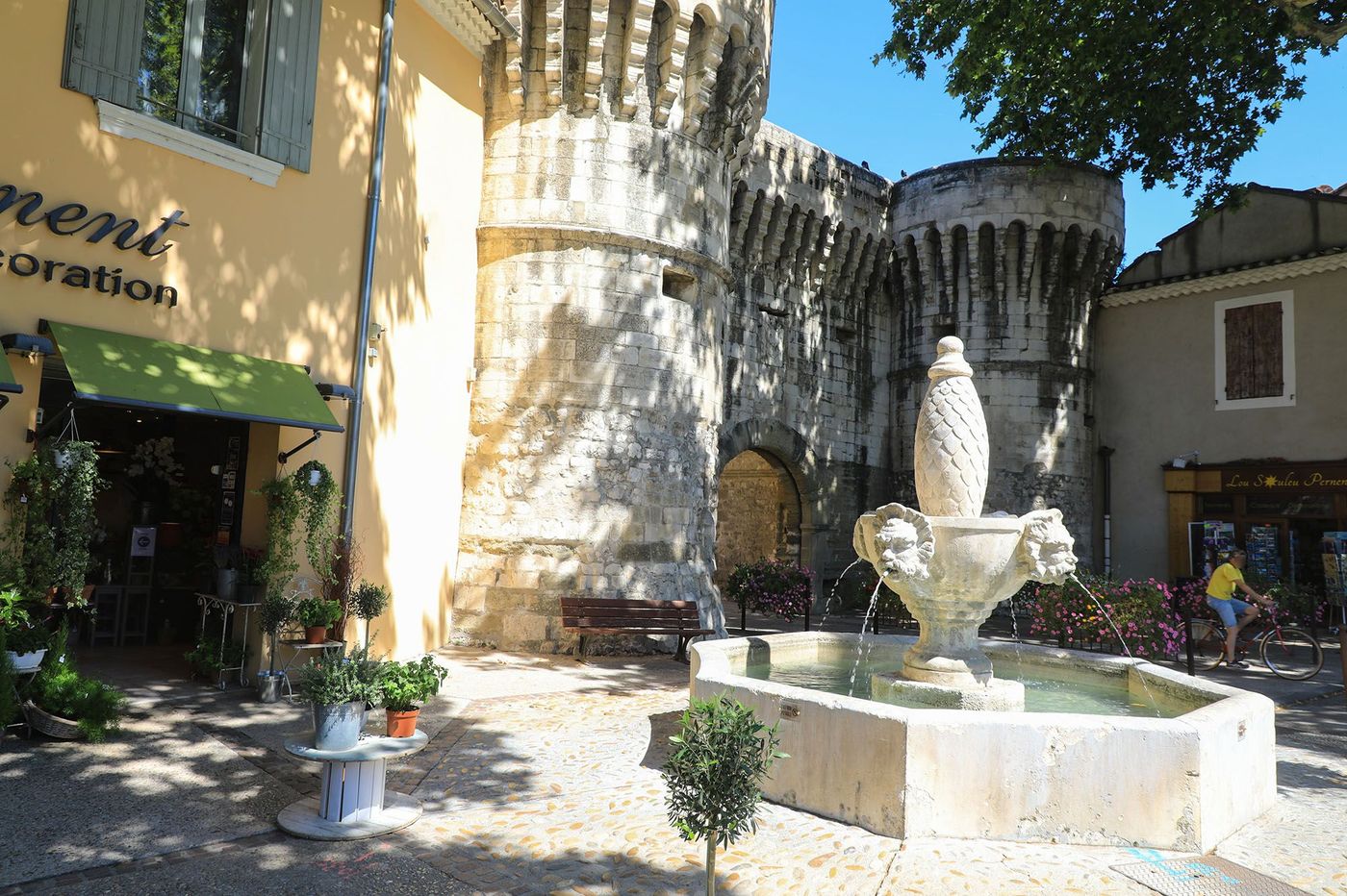 Pernes-les-Fontaines