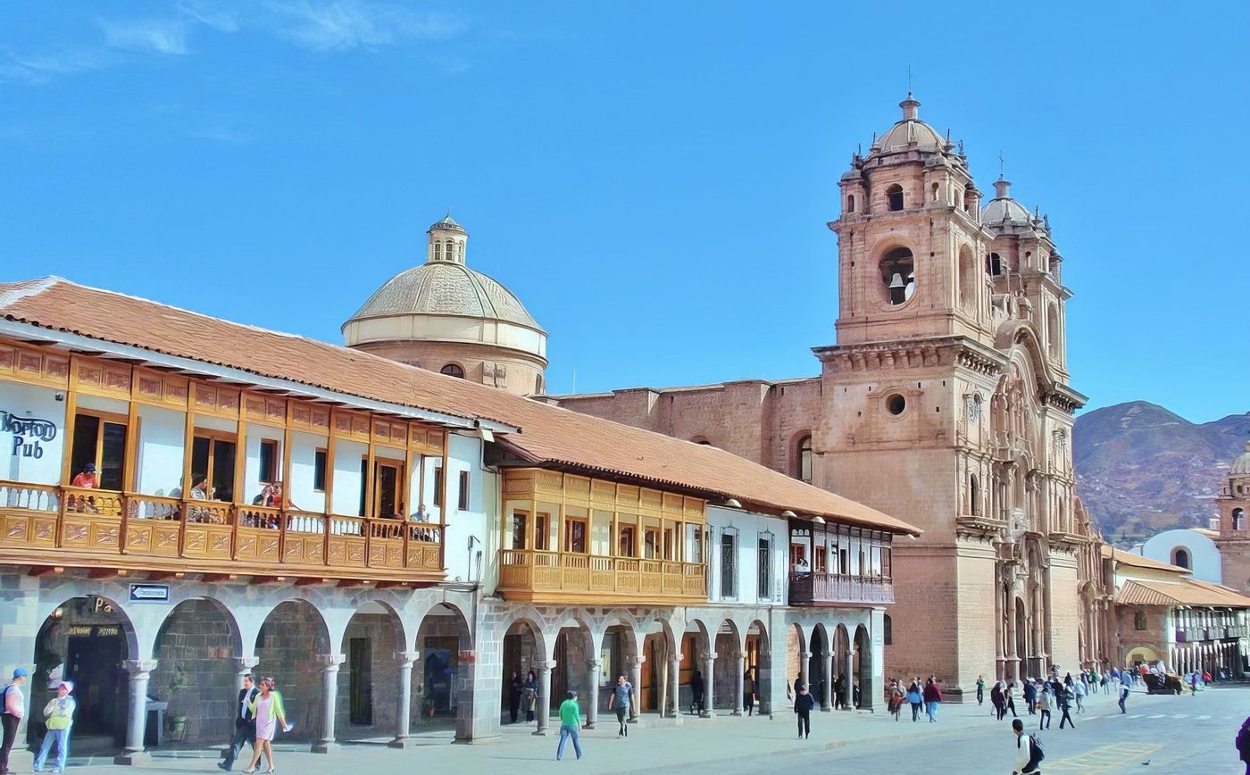 Eglise et place d'Armes à Cuzco