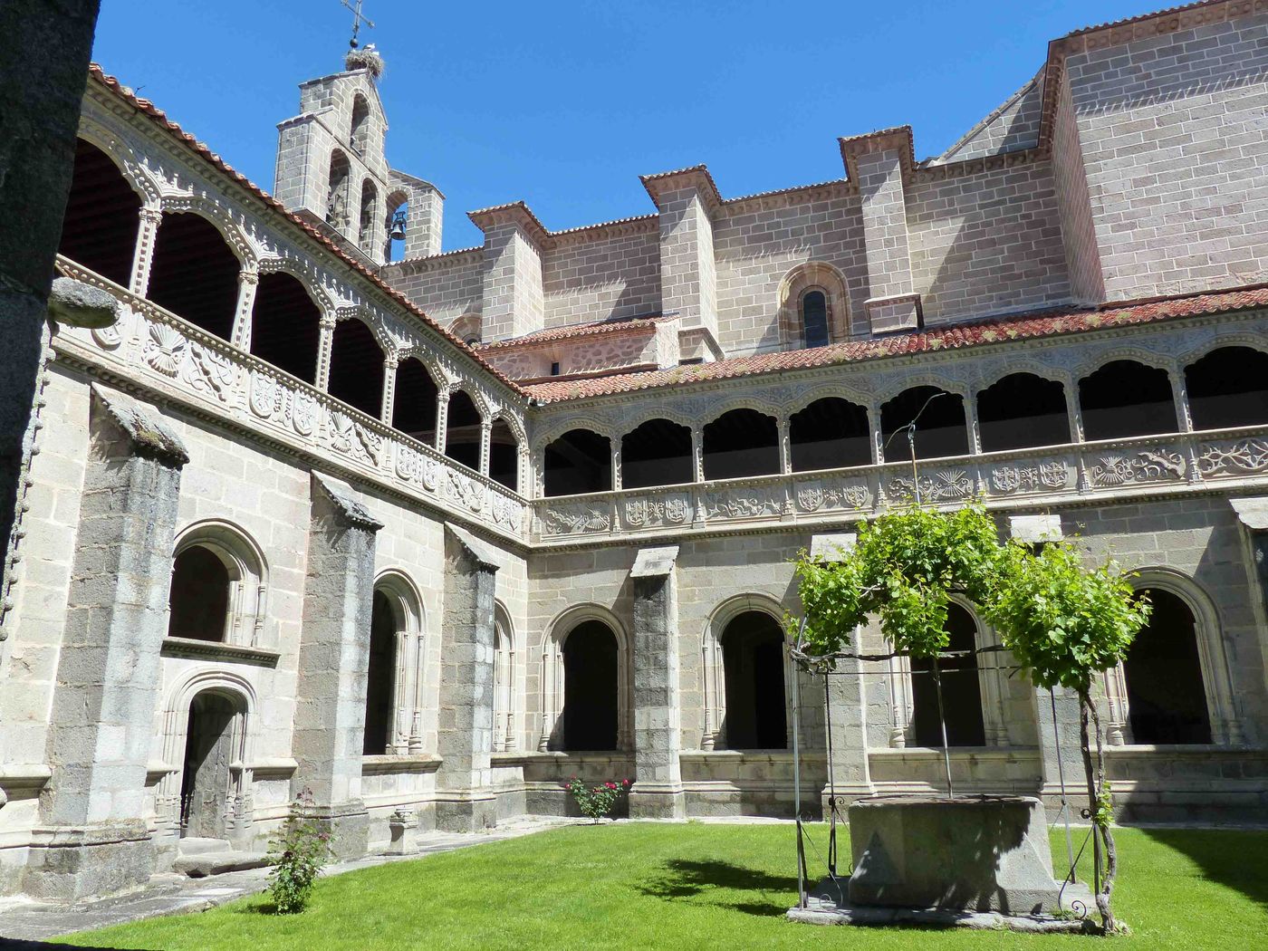 Monastère Saint Tomas - Cloître Le Silence