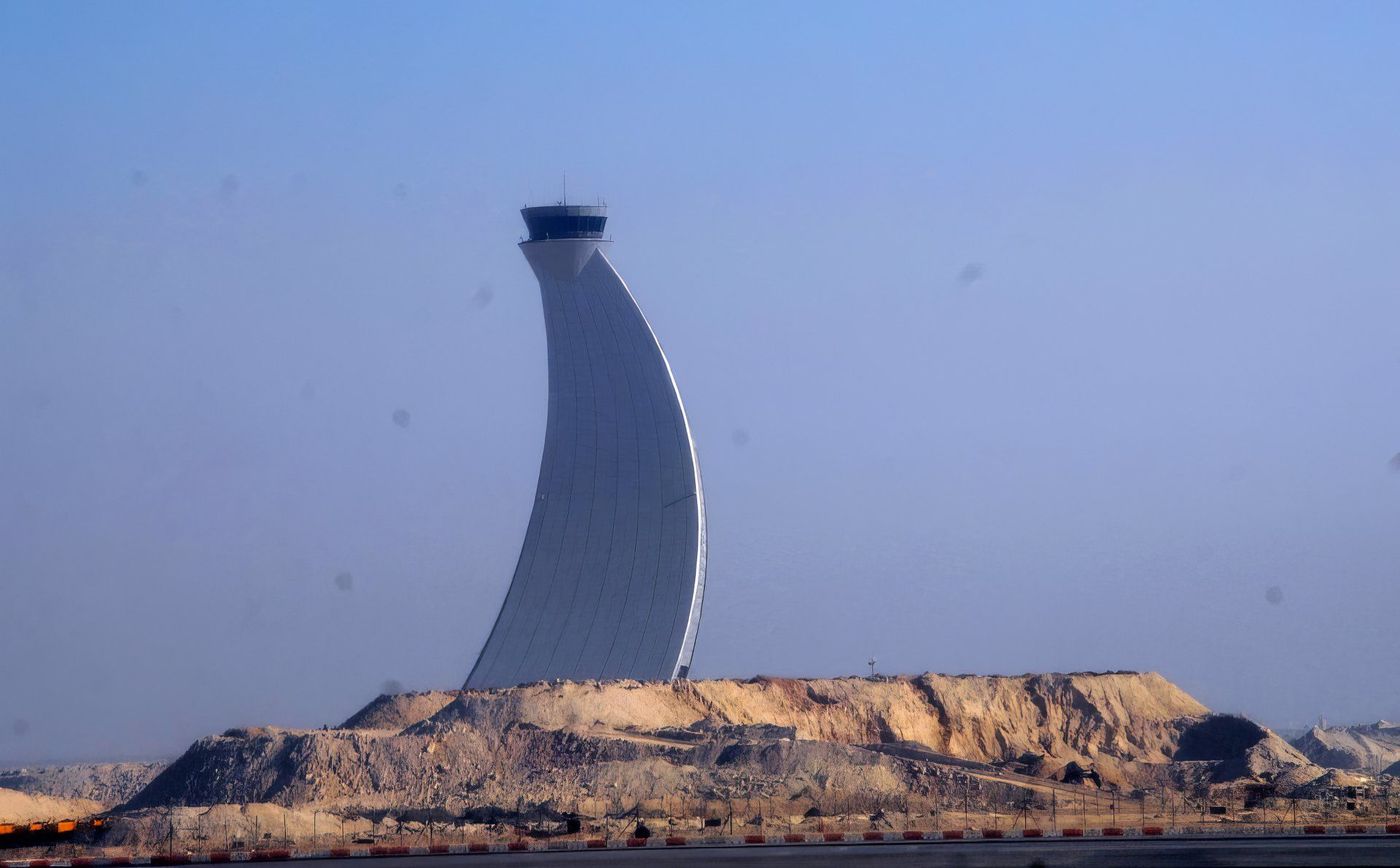 Aéroport d'Abu Dhabi - Tour de contrôle