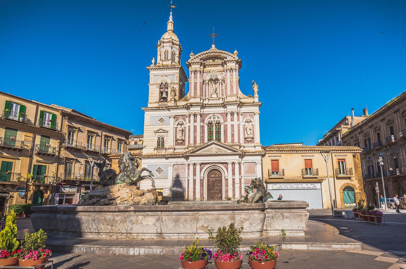 Piazza Garibaldi - Caltanissetta