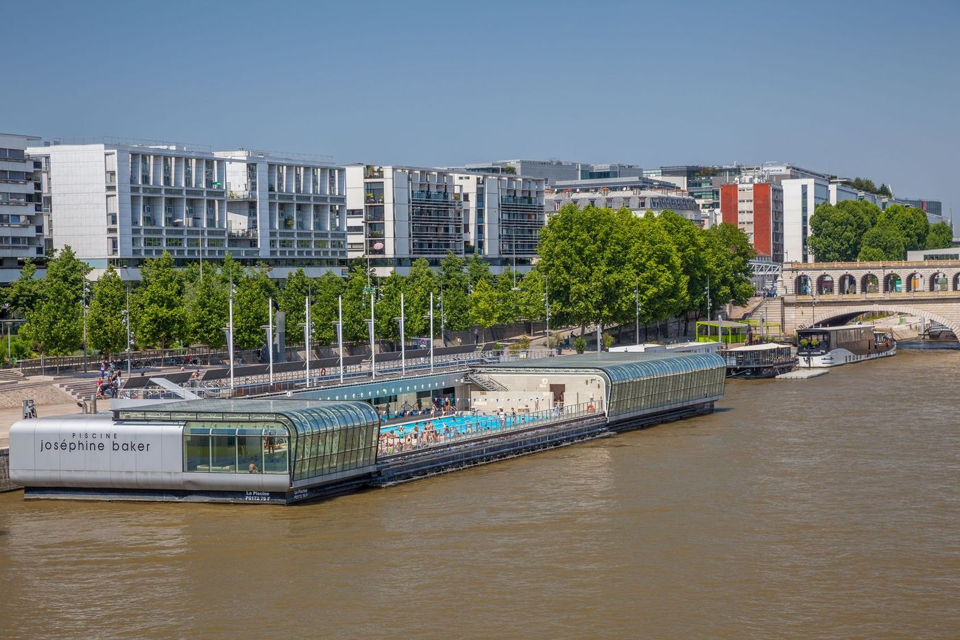 Paris Piscine Joséphine Baker