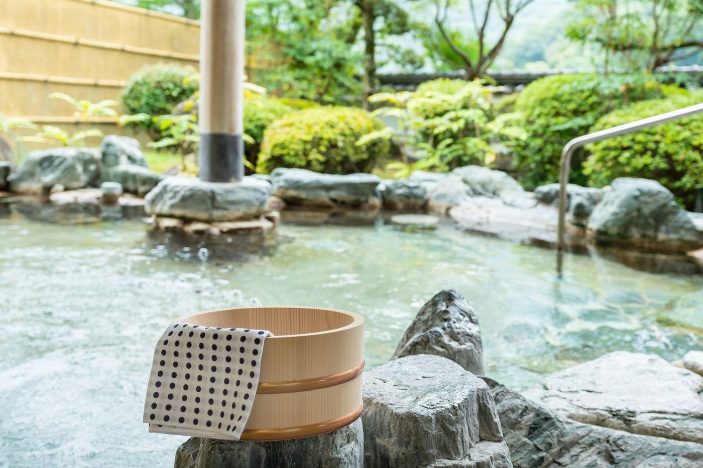 Onsen, source chaude