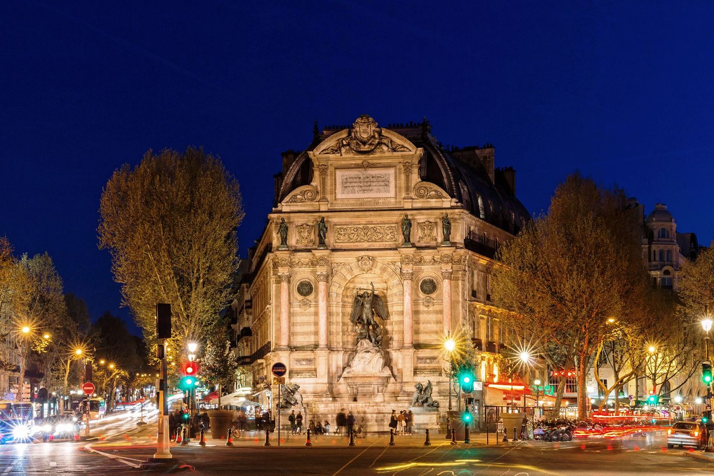 Place Saint-Michel