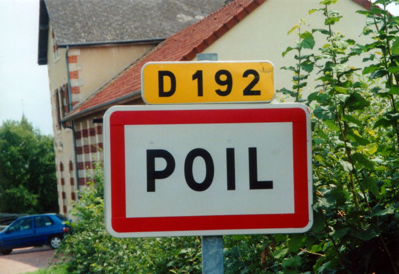 Poil Commune Burlesque