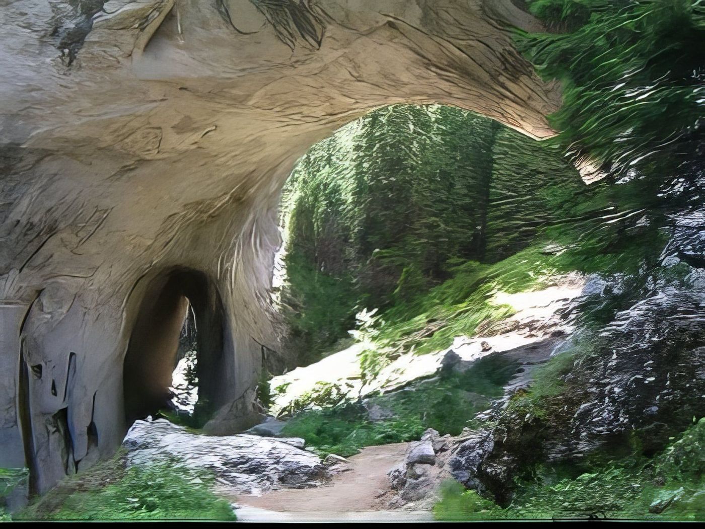 Tchoudnite arches naturelles