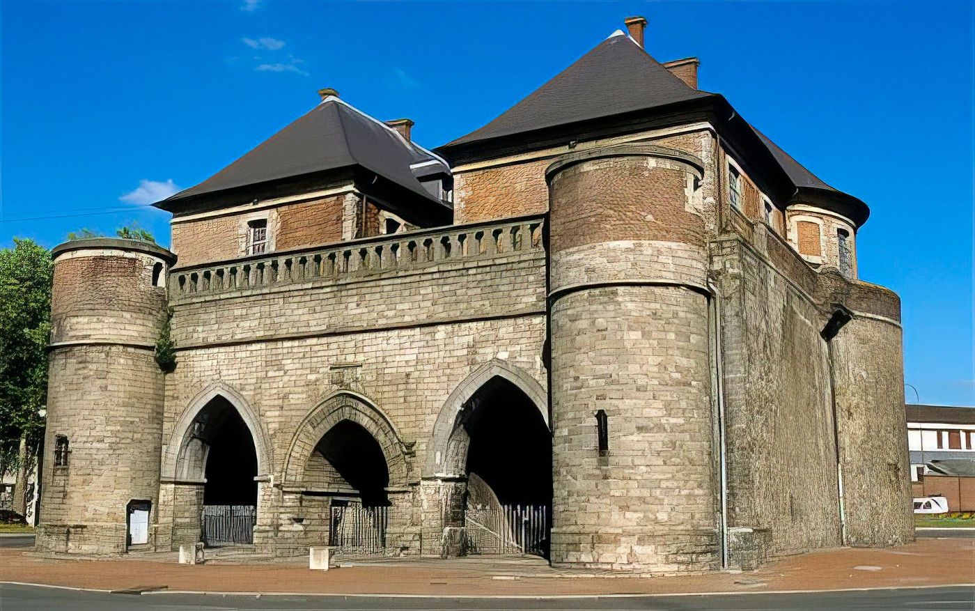 Porte de Valenciennes, Douai