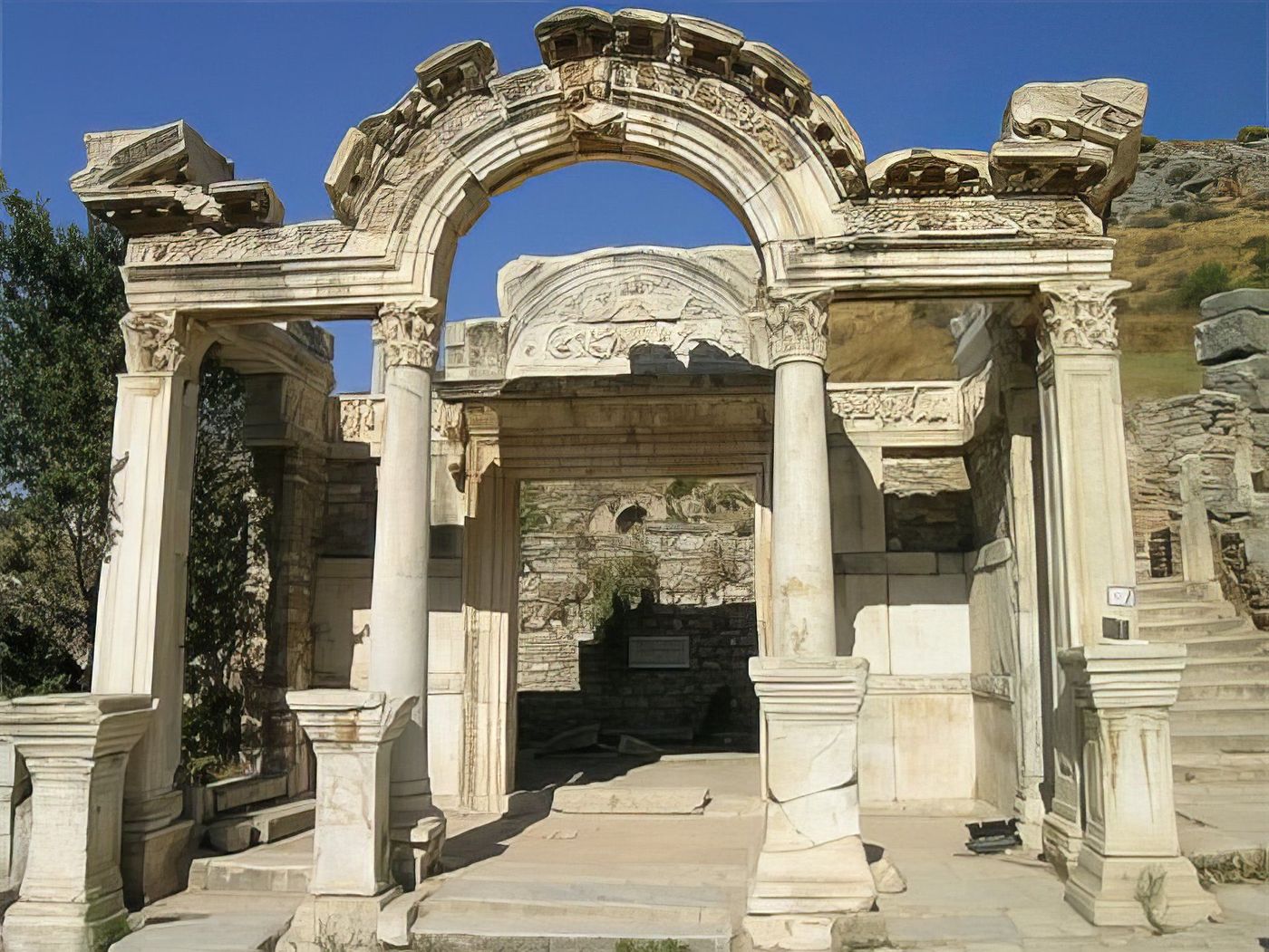 Temple d'Hadrien