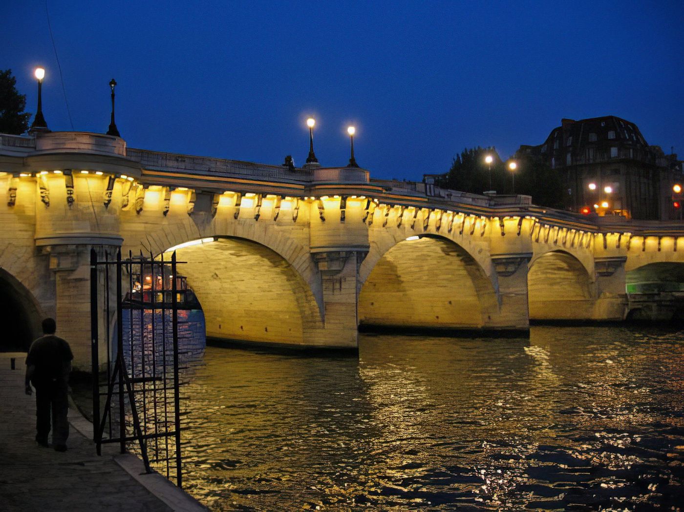 Pont Neuf de nuit