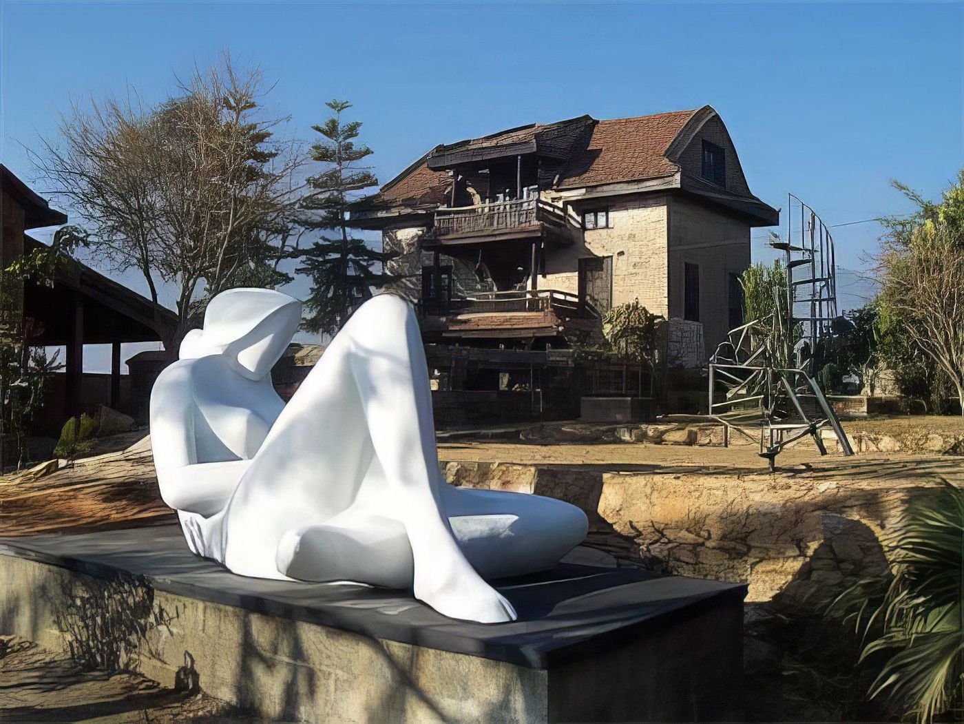 Jardin de Sculptures modernes a Chobhar, vallée de Katmandou