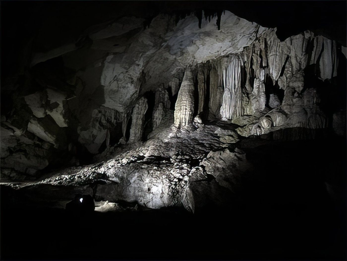 Grotte naturelle près de Plaine Caverne