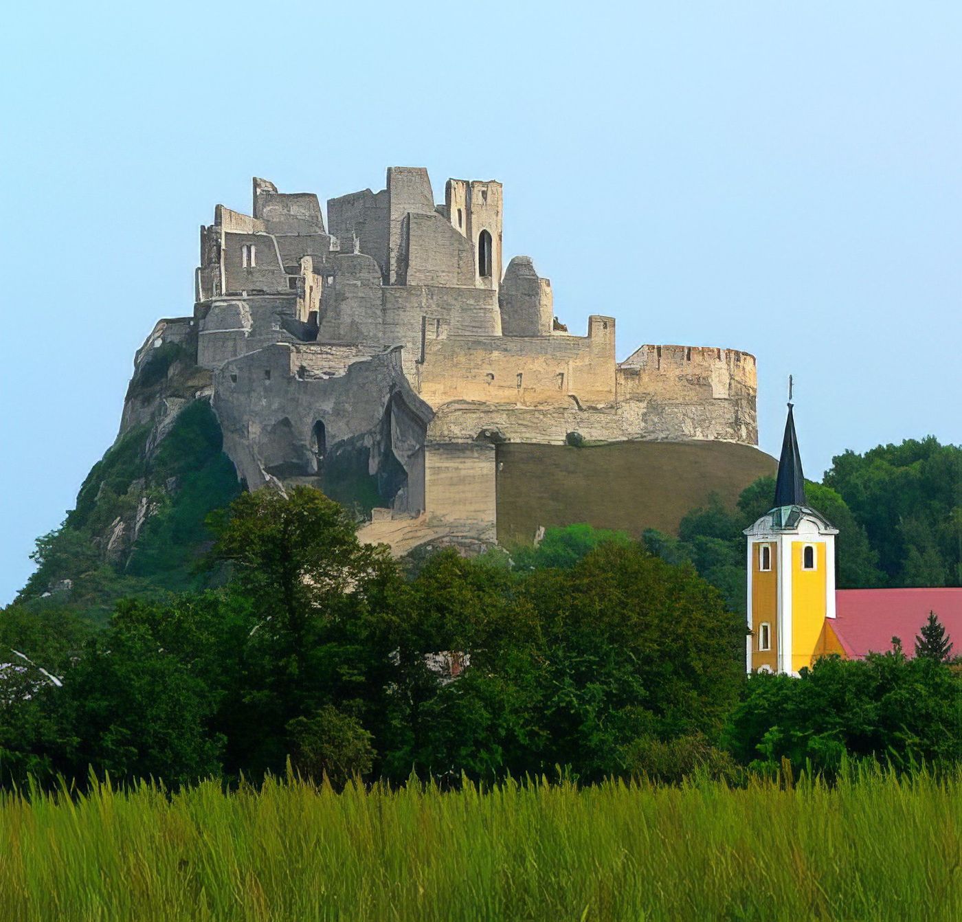 Ruines du château de Beckov
