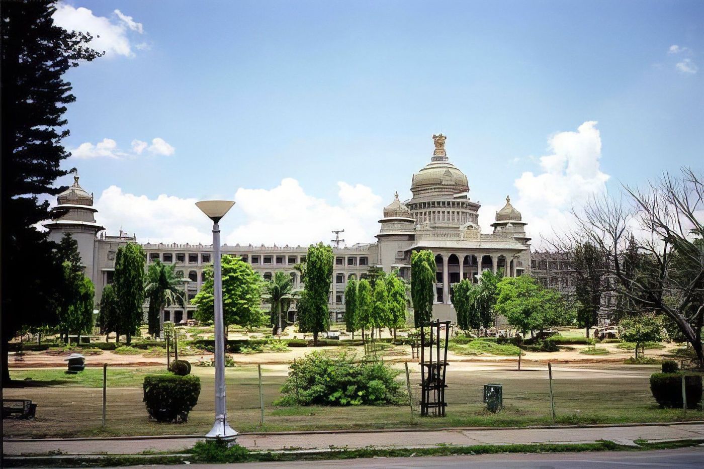Bangalore; le Vidhana Soudha (parlement)