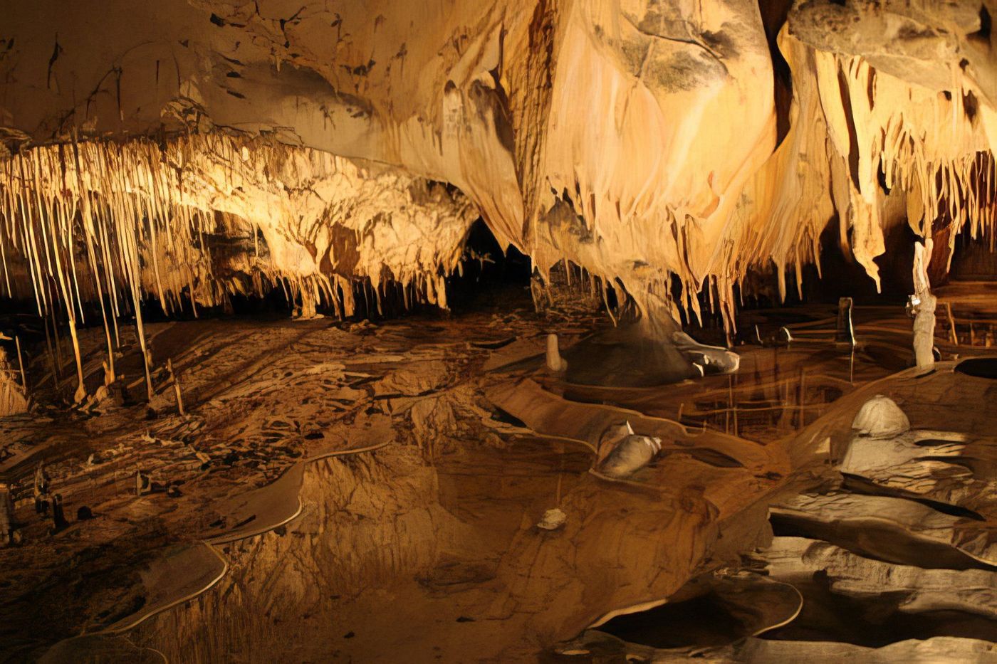 Grotte de Thouzon