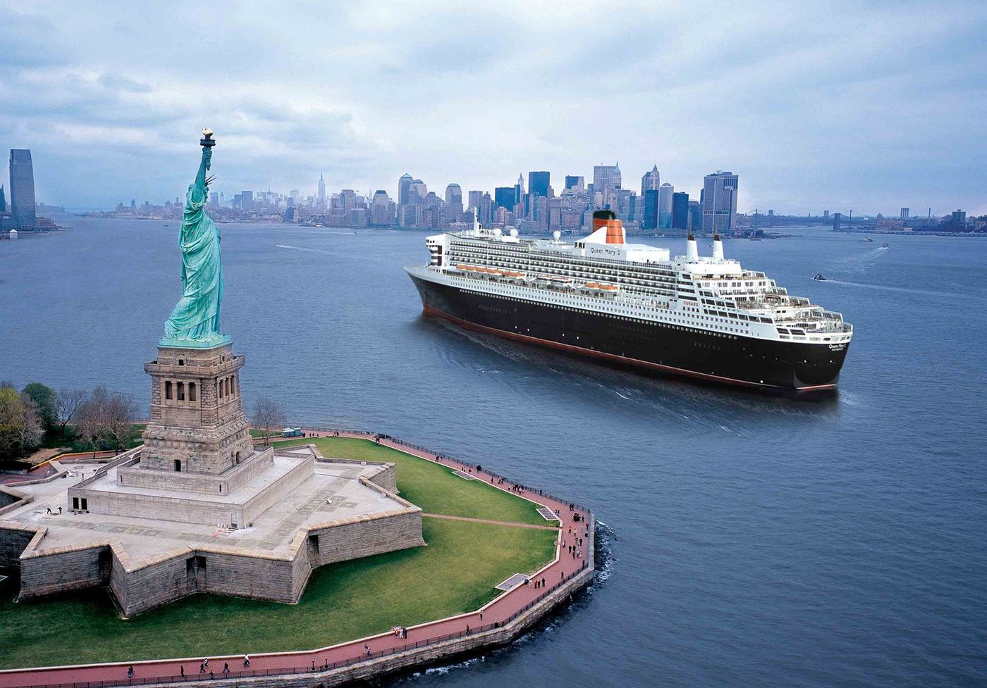 New York Queen Mary 2