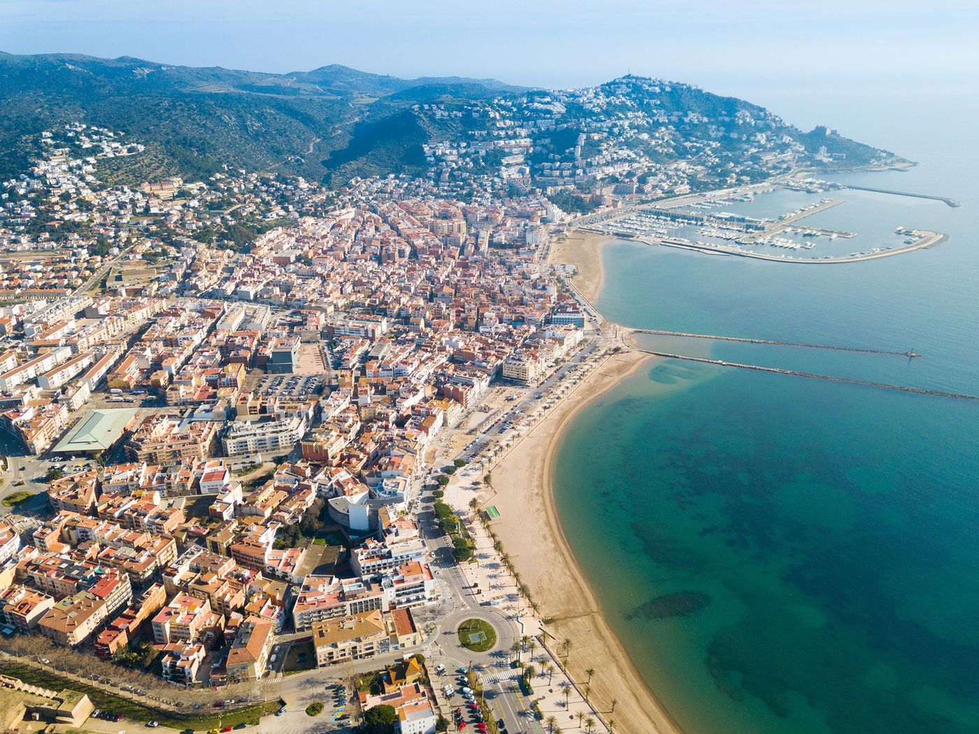 Vue aérienne de Roses en Catalogne