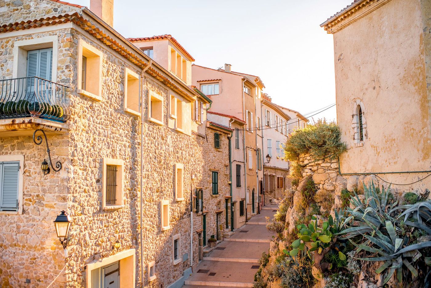 Rue la vieille ville d’Antibes