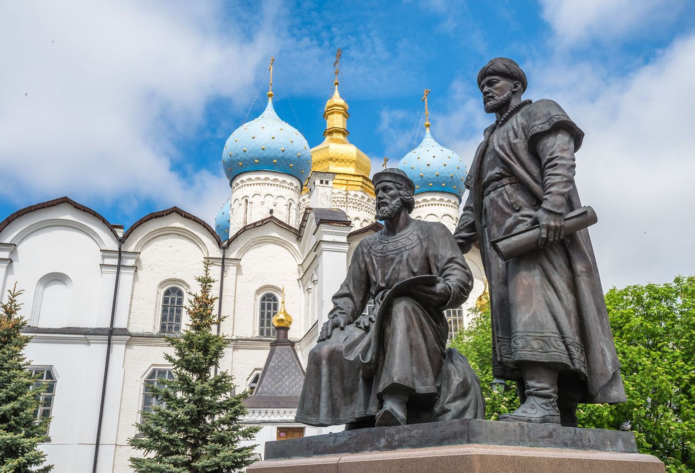 Russie Kazan Kremlin Statue des architectes