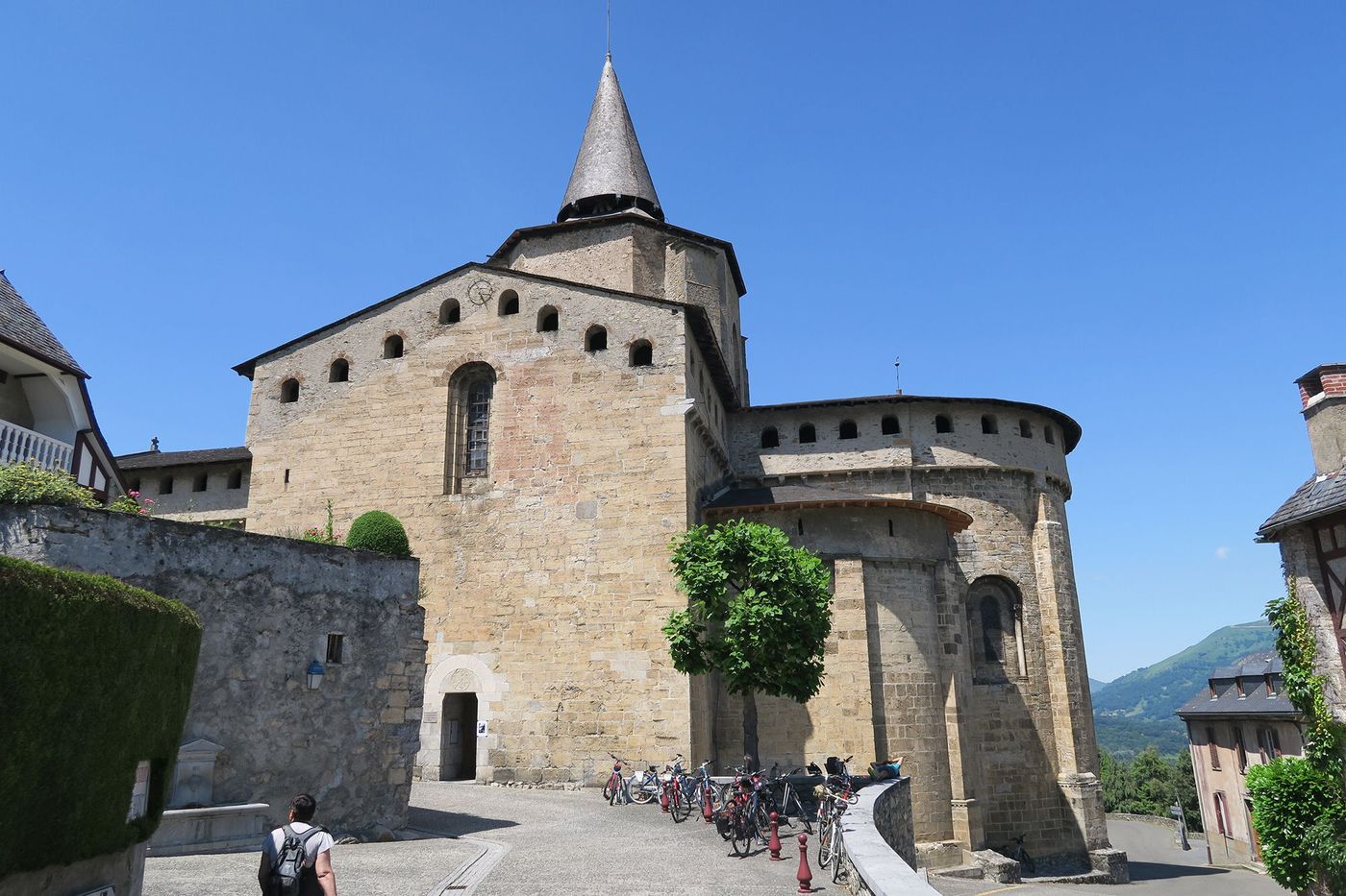 Pyrénées Saint-Savin Eglise