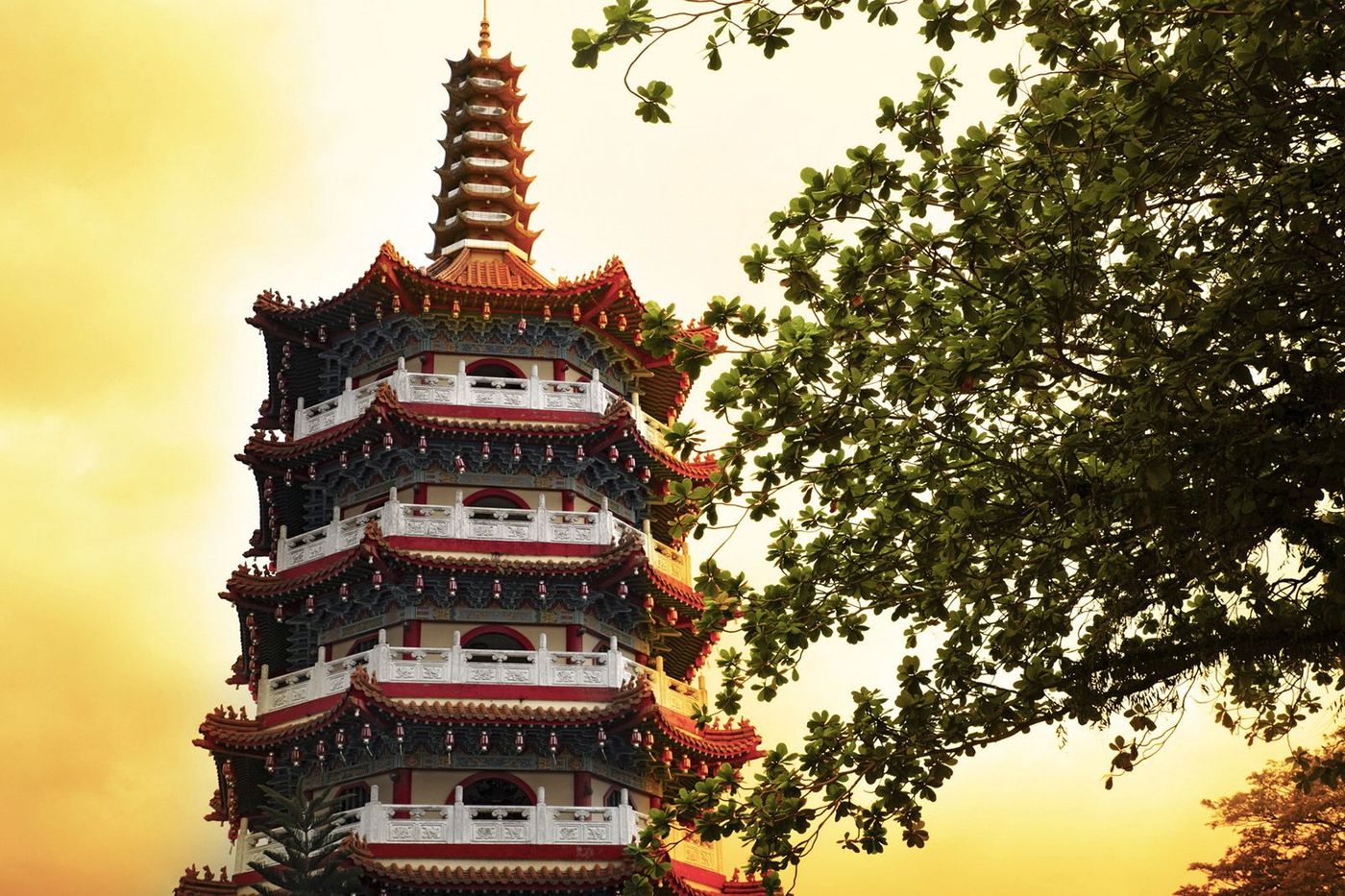 Malaisie Bornéo Sarawak Sibiu Pagode