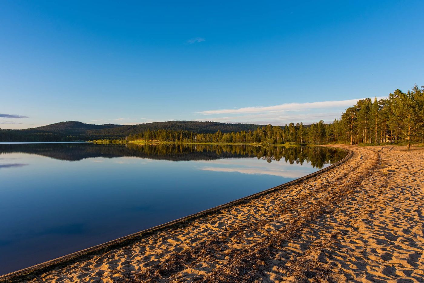 Soleil de minuit - lac Inari